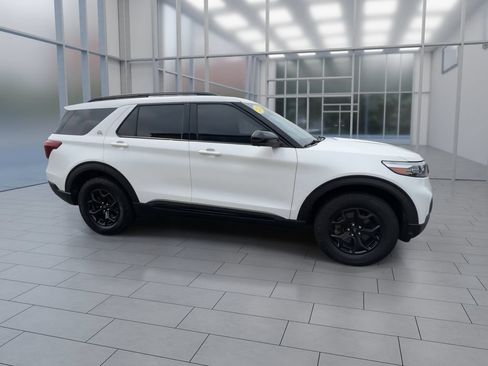 Used 2023 Ford Explorer Timberline w/ Timberline Technology Package AWD/4WD image 9