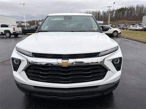 Used 2025 Chevrolet TrailBlazer LS w/ LS Convenience Package image 10