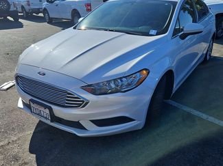 Used 2017 Ford Fusion SE w/ Fusion SE Technology Package video 1