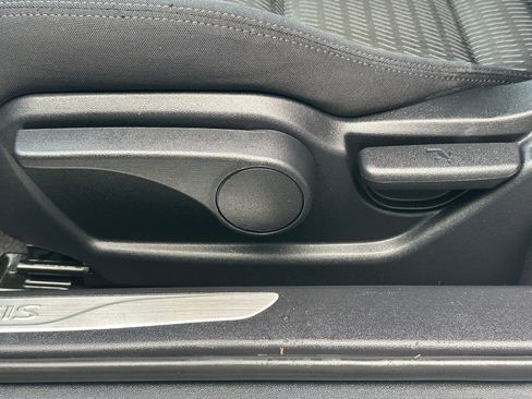 Used 2013 Hyundai Genesis 2.0T image 20