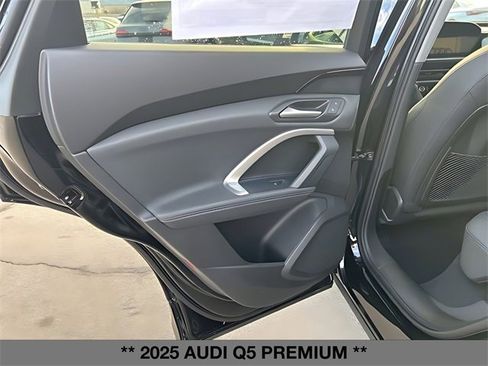 New 2025 Audi Q5 Premium image 16