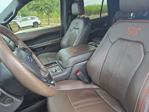 Used 2021 Ford Expedition King Ranch image 16