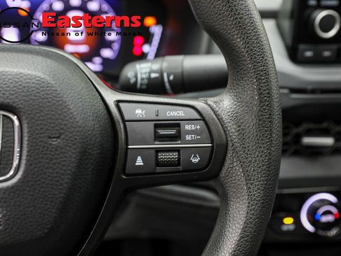 Used 2025 Honda Accord SE image 15