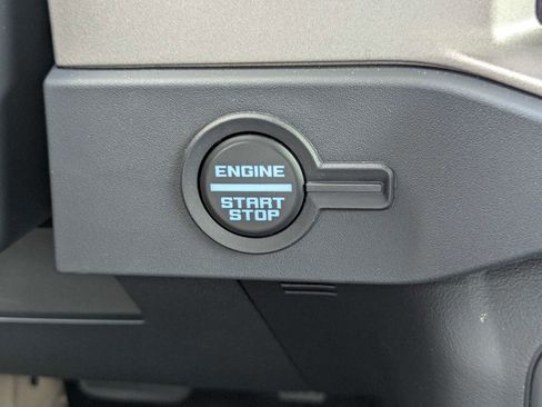 Used 2025 Ford Bronco Outer Banks AWD/4WD image 35
