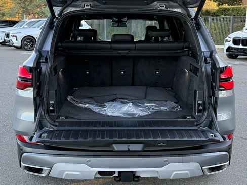 Used 2026 BMW X5 sDrive40i w/ Premium Package image 16