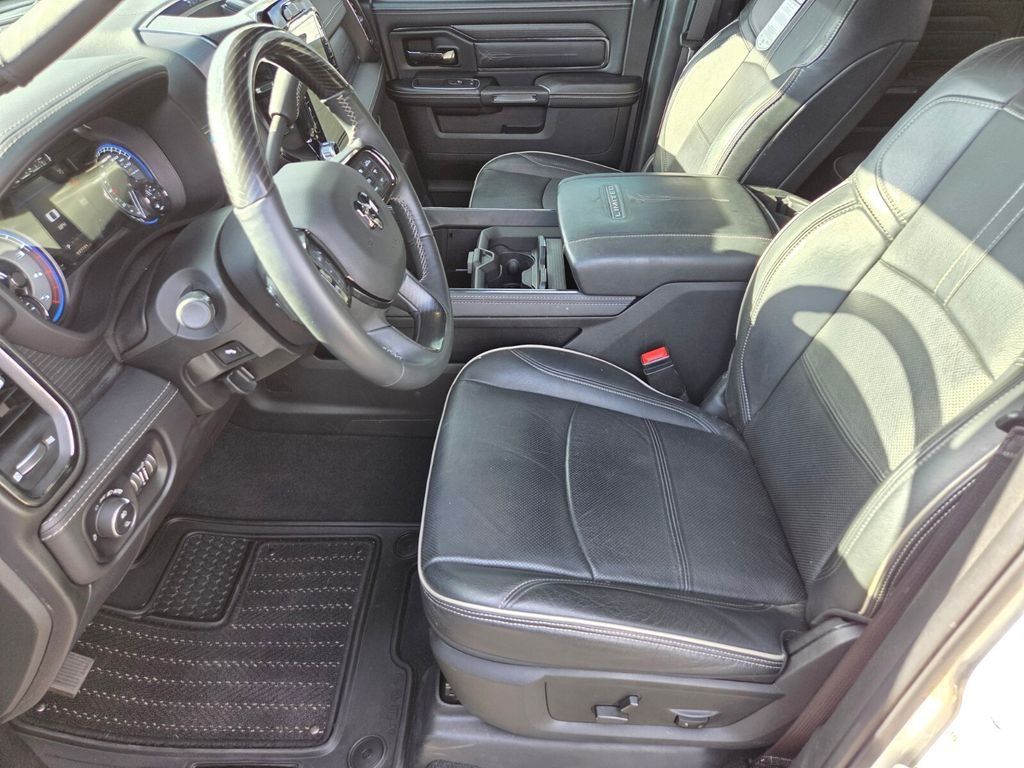 Used 2022 RAM 3500 Limited AWD/4WD image 13