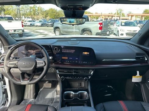 New 2026 Chevrolet Traverse RS image 6