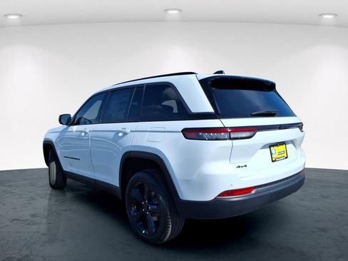 New 2026 Jeep Grand Cherokee Limited AWD/4WD image 7