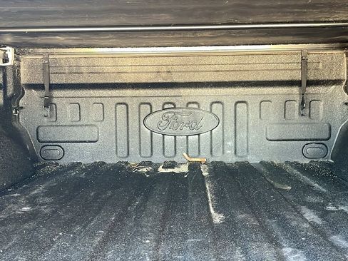 Used 2015 Ford F150 Platinum w/ Equipment Group 701A Luxury image 30