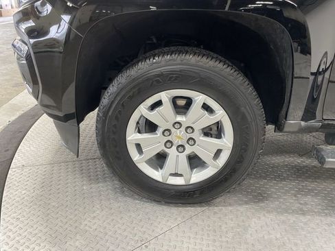 Used 2022 Chevrolet Colorado LT w/ LT Convenience Package image 10