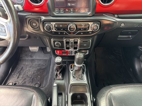 Used 2021 Jeep Wrangler Unlimited Rubicon image 40