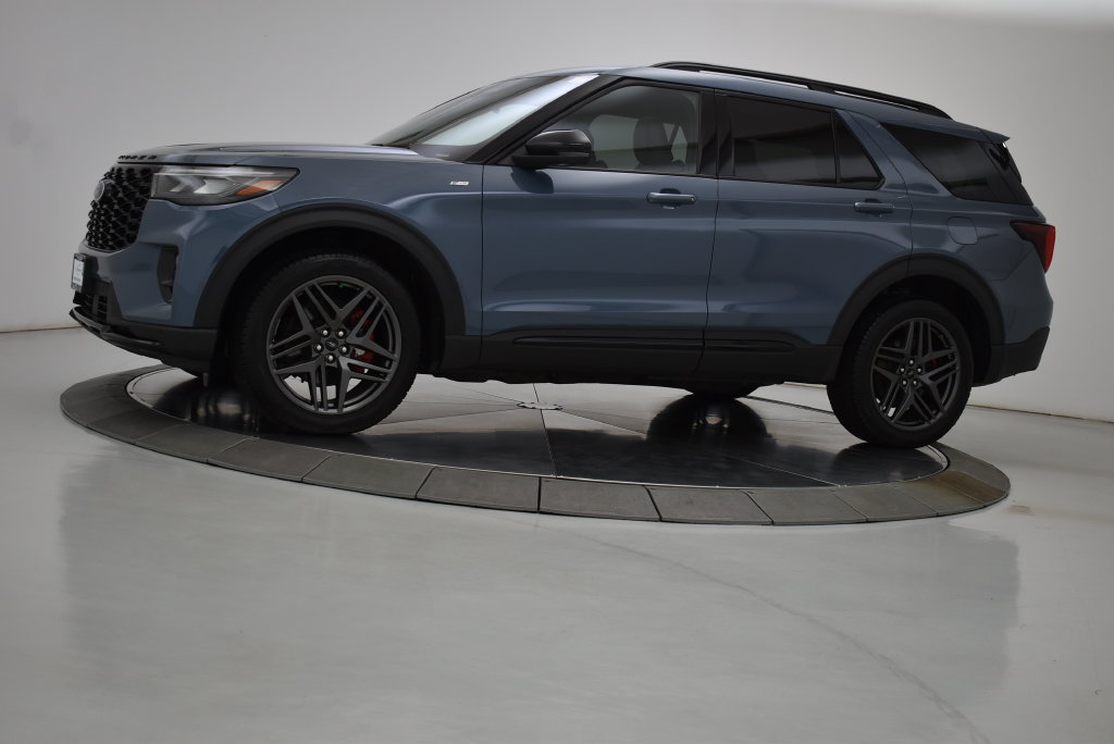 Used 2025 Ford Explorer ST-Line w/ Premium Package AWD/4WD image 16