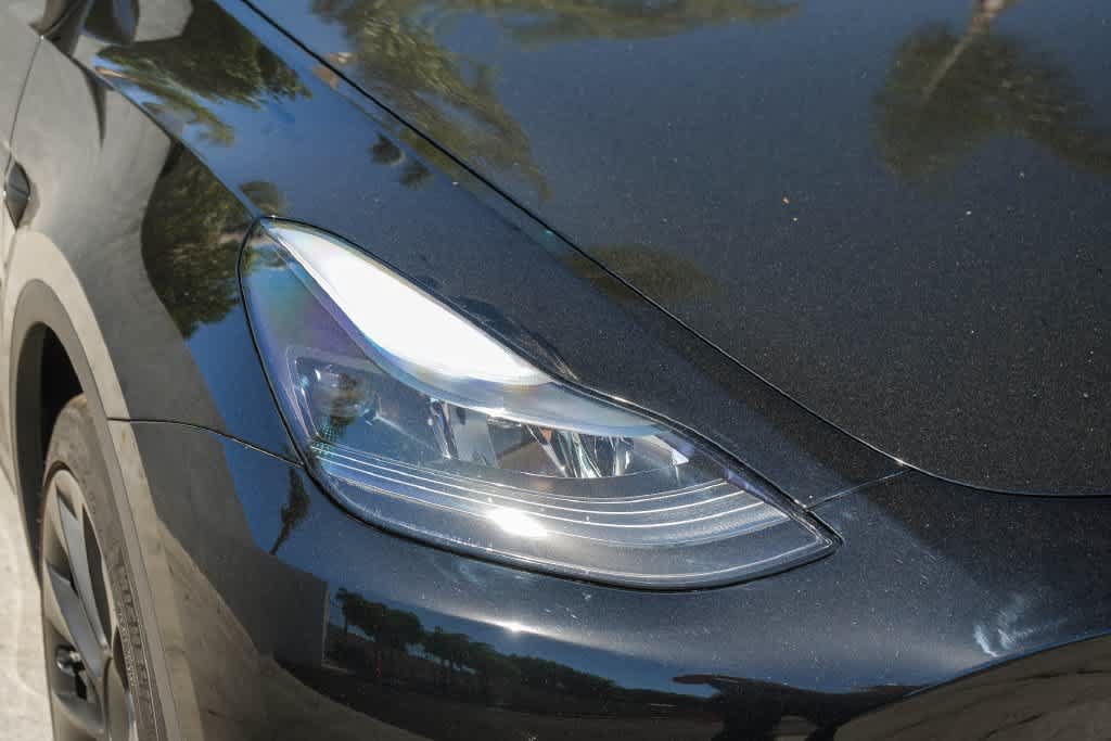 Used 2023 Tesla Model Y Long Range AWD/4WD image 4