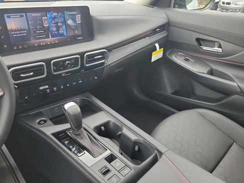 New 2026 Nissan Sentra SR image 32