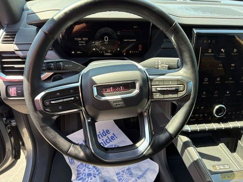 Used 2025 GMC Acadia Elevation FWD image 20