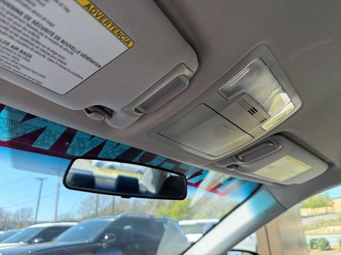 Used 2017 Toyota Camry LE image 20