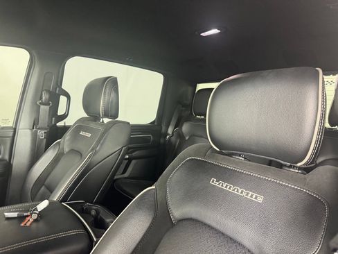 Used 2022 RAM 1500 Laramie w/ Sport Appearance Package AWD/4WD image 10