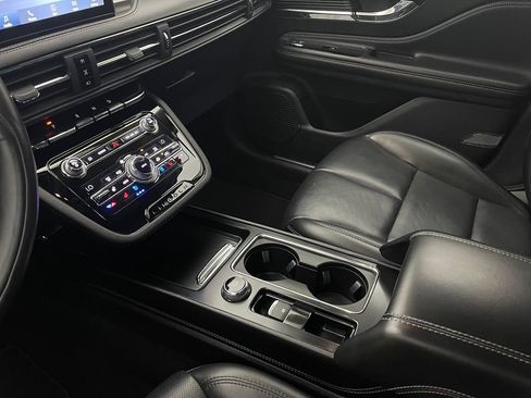 Used 2020 Lincoln Corsair AWD w/ Equipment Group 101A image 29