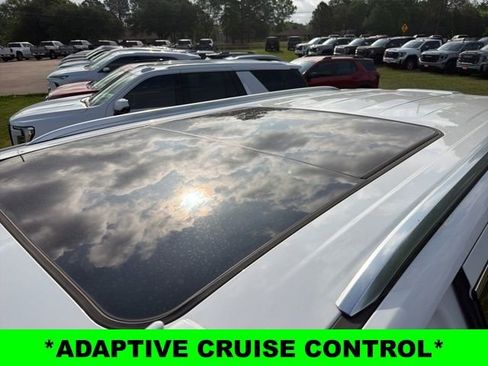 Used 2021 GMC Yukon Denali w/ Denali Premium Package image 13