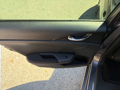 Used 2017 Honda Civic EX image 21