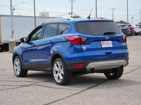Used 2019 Ford Escape Titanium AWD/4WD image 6