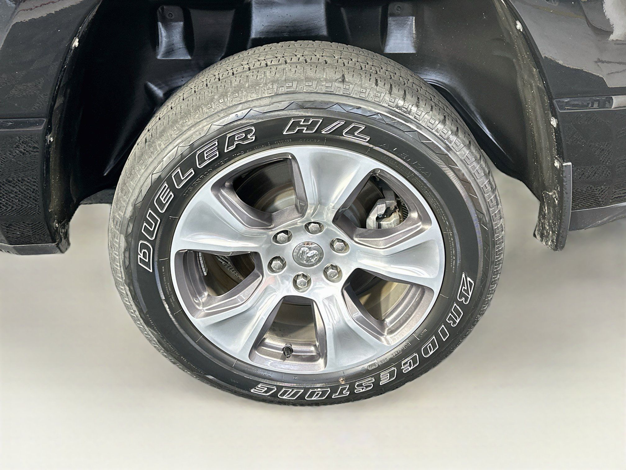Used 2023 RAM 1500 Laramie AWD/4WD image 11