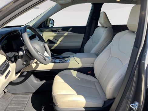 Certified 2025 INFINITI QX60 Luxe w/ Cargo Package image 2