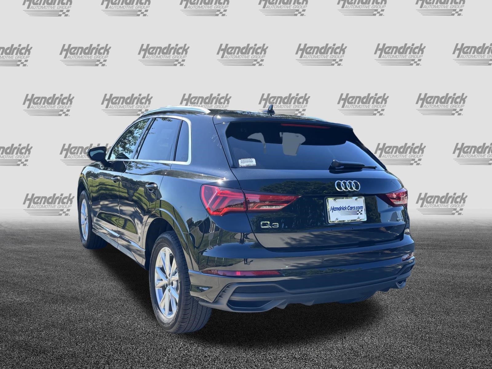 Used 2025 Audi Q3 2.0T Premium w/ Convenience Package AWD/4WD image 8
