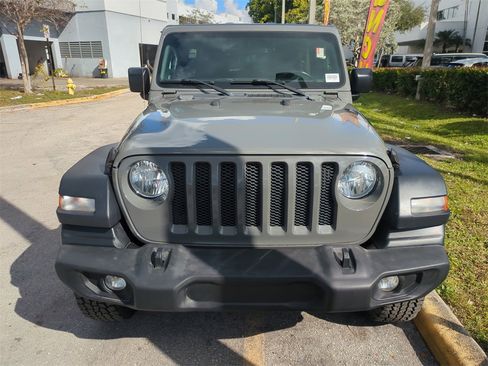 Certified 2018 Jeep Wrangler Unlimited Sport S image 3