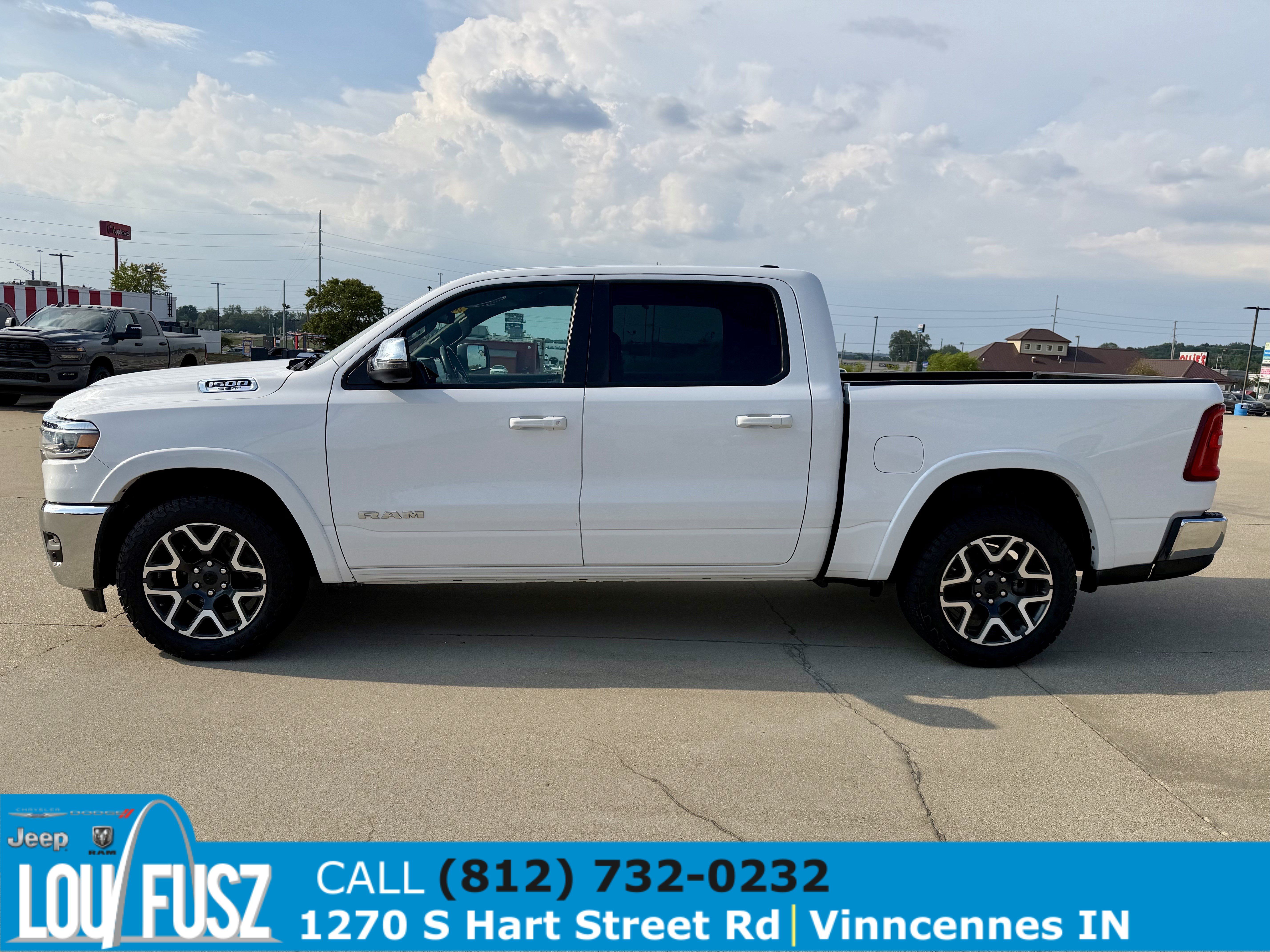Used 2025 RAM 1500 Laramie AWD/4WD image 4
