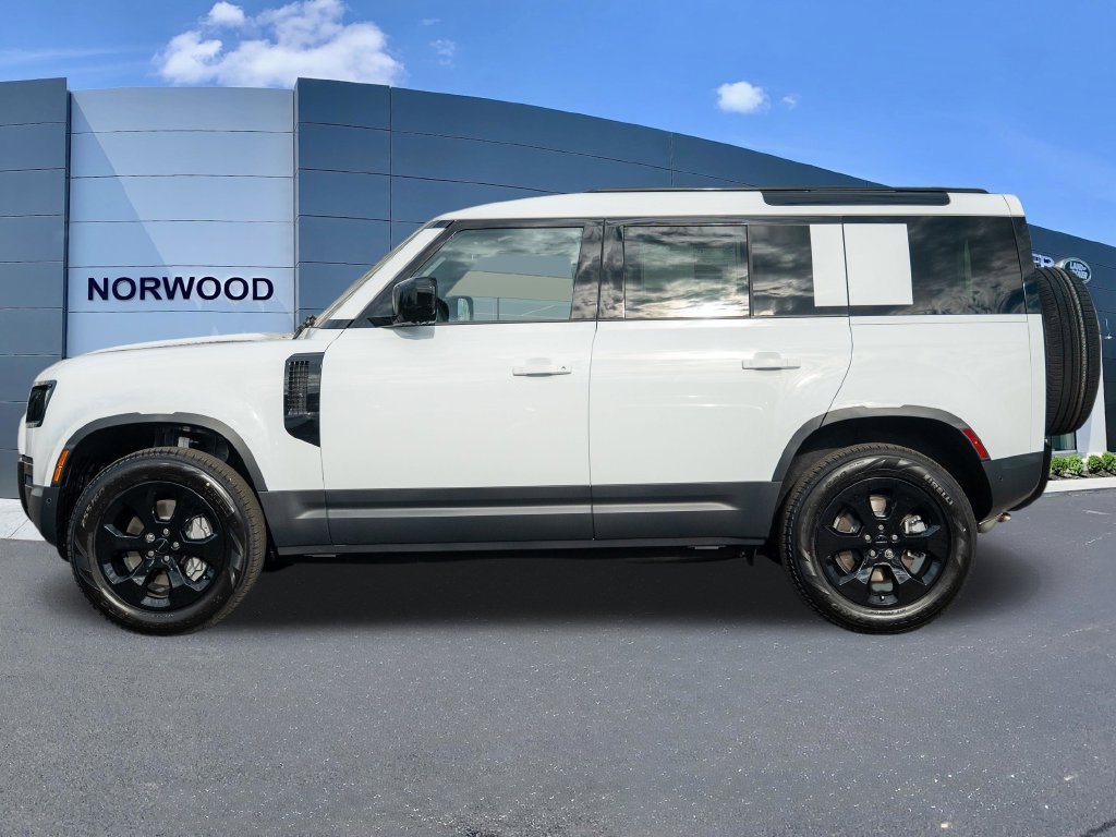 New 2026 Land Rover Defender 110 S AWD/4WD image 7