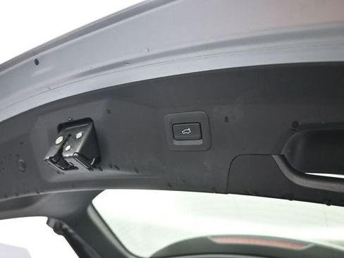 Used 2020 MAZDA CX-9 Touring w/ Touring Premium Package AWD/4WD image 29