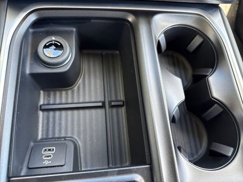 New 2026 Ford Expedition Active image 33