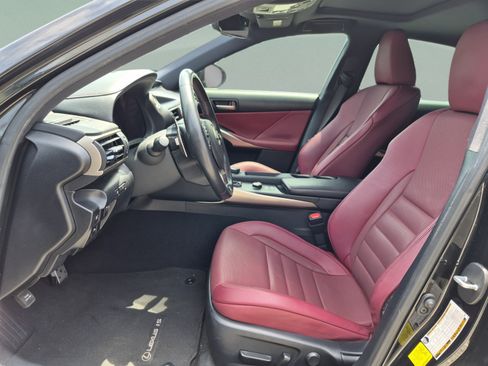 Used 2019 Lexus IS 300 F Sport w/ F Sport Package RWD image 13
