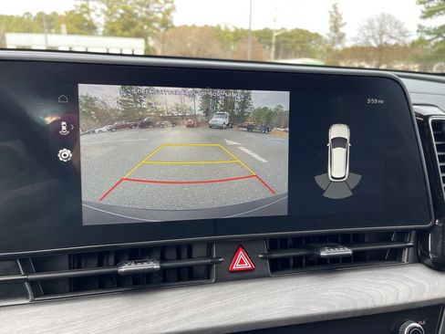 Used 2025 Kia Sportage X-Line image 11