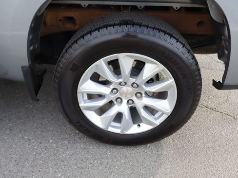 Certified 2024 Chevrolet Silverado 1500 Custom image 38