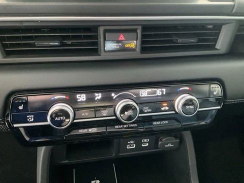 Certified 2025 Honda Pilot Touring image 16