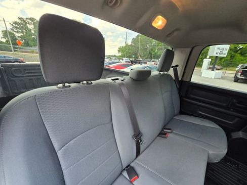 Used 2017 RAM 2500 Tradesman w/ Chrome Appearance Group AWD/4WD image 17