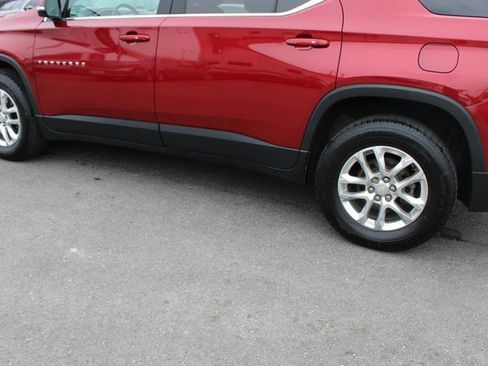 Used 2020 Chevrolet Traverse LT w/ Driver Confidence II Package image 53