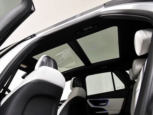 New 2026 Mercedes-Benz GLC 300 image 33