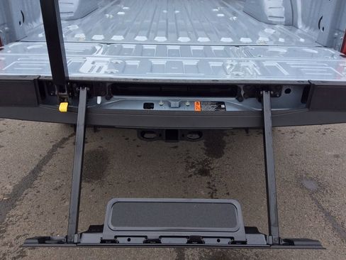 New 2026 Ford F350 Lariat w/ FX4 Off-Road Package image 19