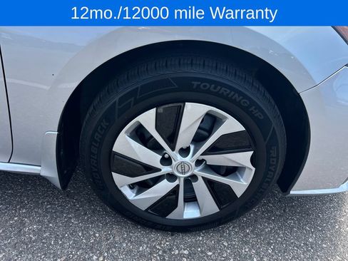 Used 2024 Nissan Altima 2.5 S FWD image 9