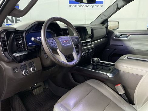 Used 2022 GMC Sierra 1500 SLT w/ SLT Convenience Package AWD/4WD image 15