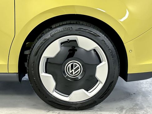 New 2025 Volkswagen ID. Buzz Pro S Plus image 23