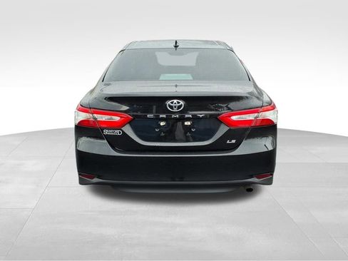 Used 2019 Toyota Camry L image 25
