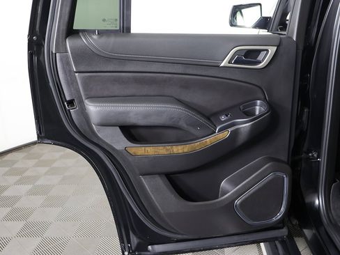 Used 2019 GMC Yukon Denali w/ Denali Ultimate Package image 31