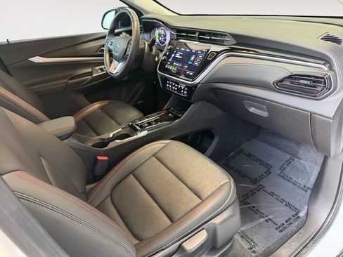 Used 2023 Chevrolet Bolt EUV Premier w/ Sun & Sound Package FWD image 26