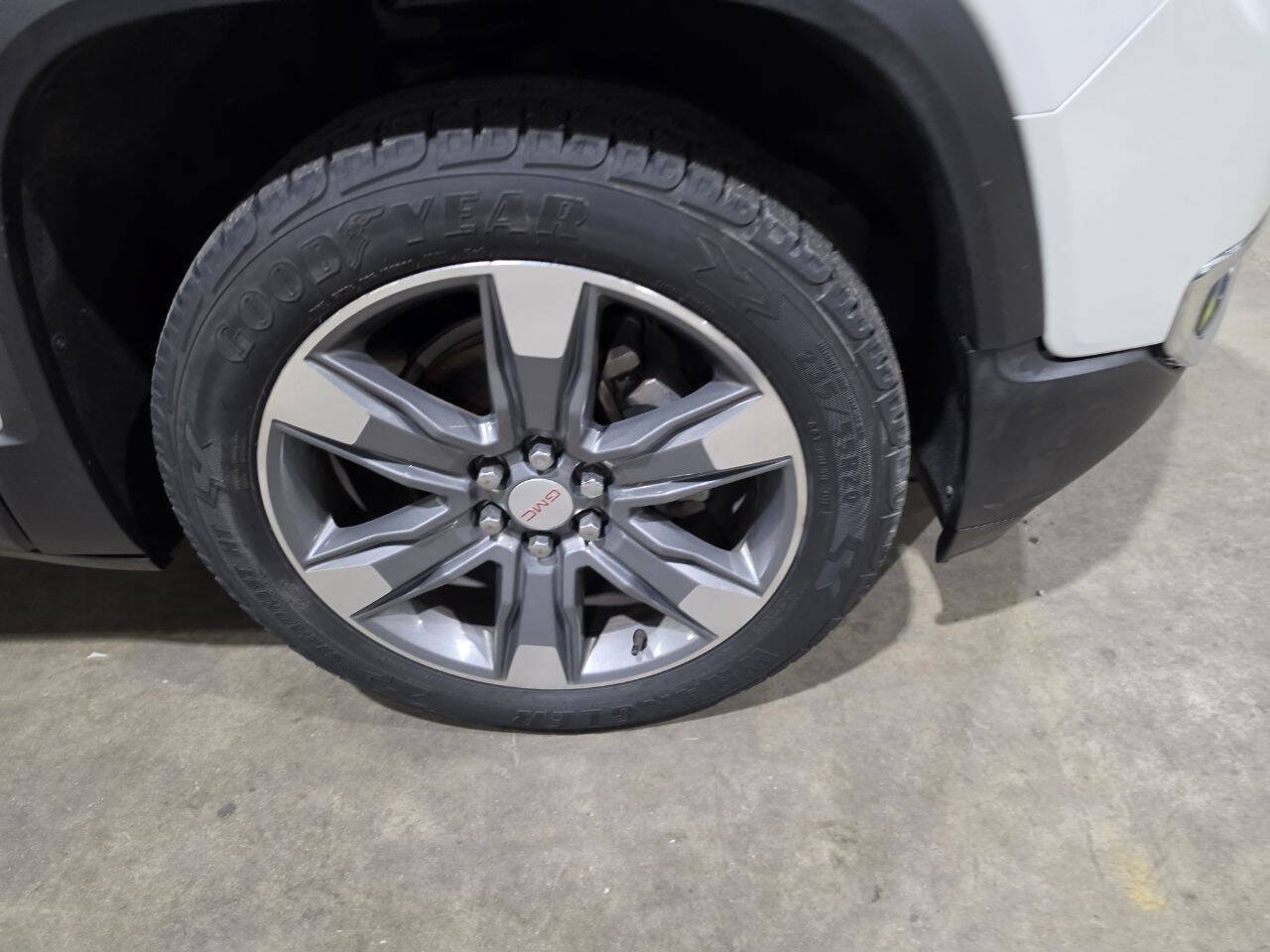 Used 2017 GMC Acadia SLT w/ LPO, Floor Liner Package AWD/4WD image 20