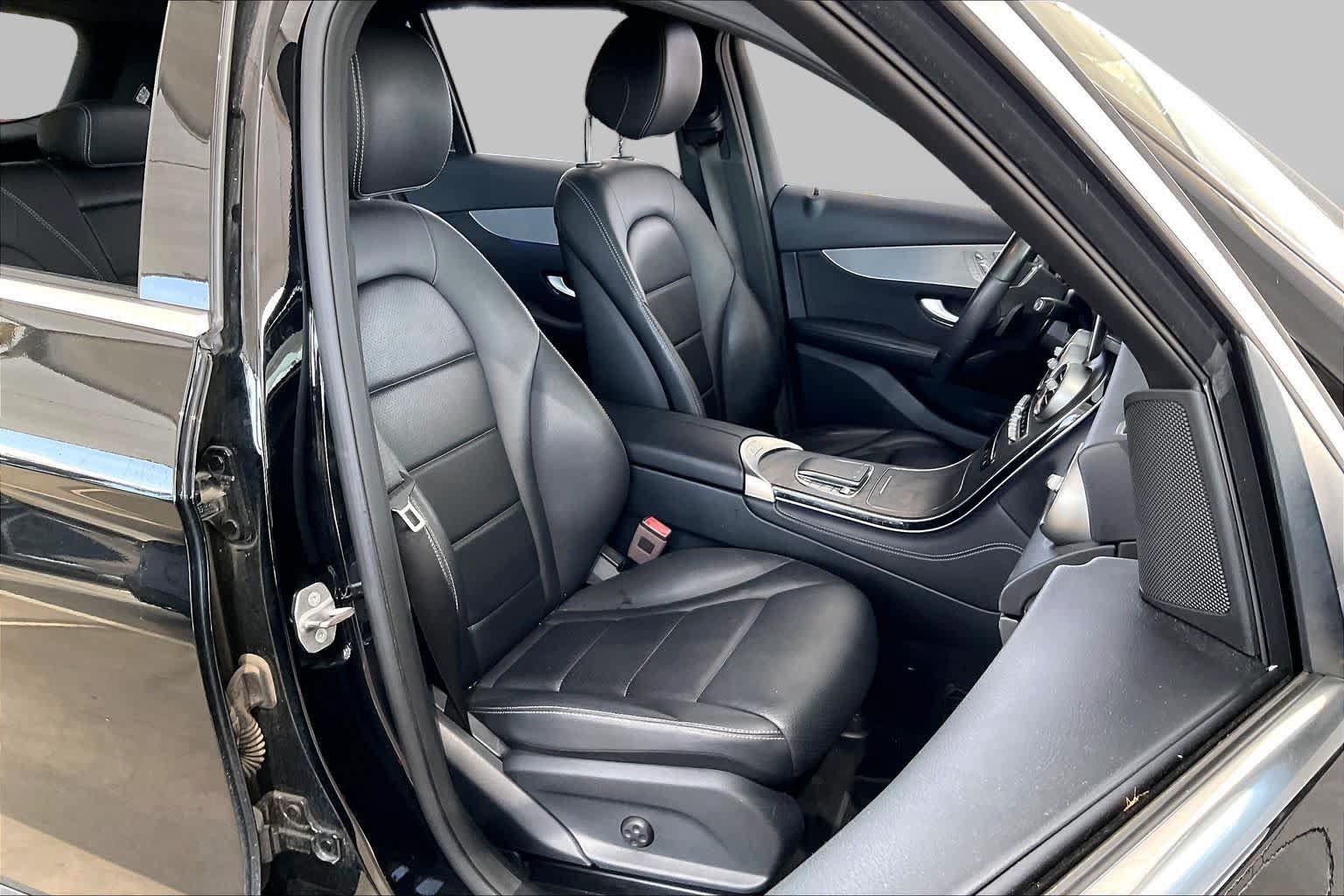 Used 2020 Mercedes-Benz GLC 300 image 9