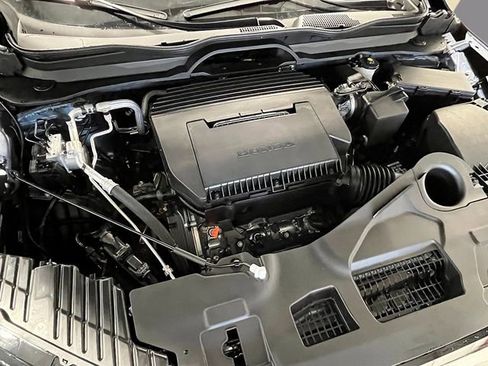 New 2026 Honda Pilot Touring image 12